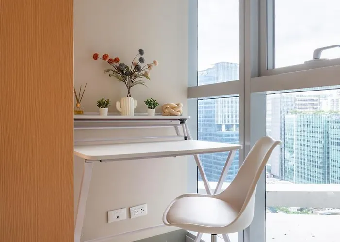 Uptown Parksuites Bgc Stylish 2br Fast Wifi Washer Balcony Apartment