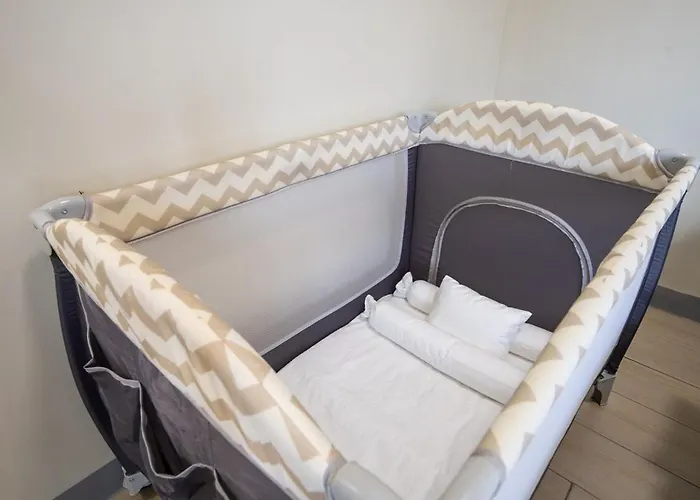 Apartment Uptown Parksuites Bgc Stylish 2br Fast Wifi Washer Balcony *